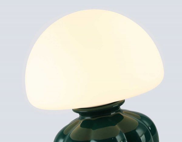 Настольная лампа Ambrella Light HIGH LIGHT LH53249